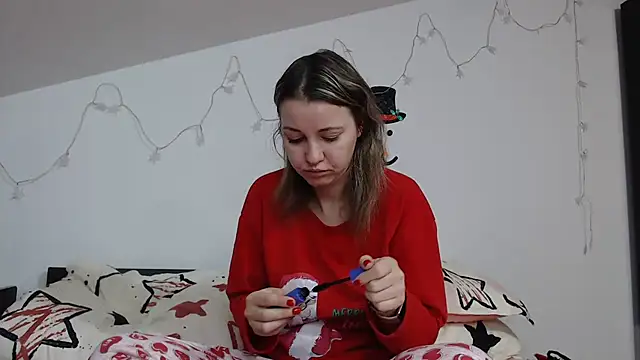 Snapshot of SweetMaddy888 chatting on 01/11/25, 04:06 SweetMaddy888 online show from 01/11/25, 04:06