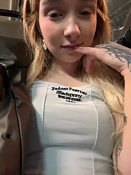 Baby Tiny online show from 01/29/25, 05:35