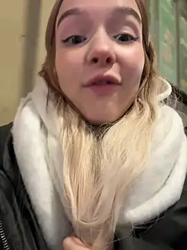 Baby Tiny online show from 02/01/25, 04:22