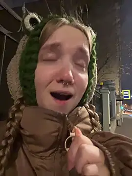 Baby Tiny online show from 03/18/25, 07:12