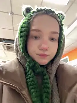 Baby Tiny online show from 03/22/25, 06:58