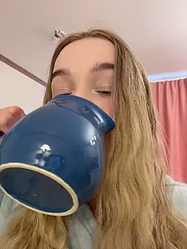 Baby Tiny online show from 05/07/26, 11:57
