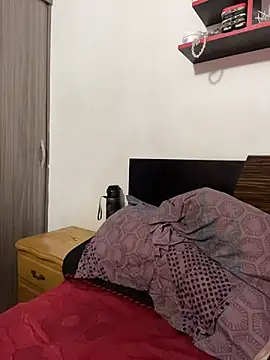 karla nill online show from 04/13/26, 06:23