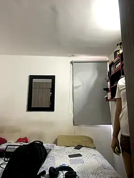 karla nill online show from 11/04/25, 04:55