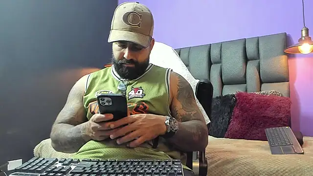 Snapshot of Lyon_vach chatting on 09/10/25, 10:31 Lyon vach online show from 09/10/25, 10:31