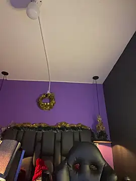 Lyon vach online show from 12/04/25, 07:46