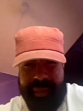 Snapshot of Lyon_vach chatting on 10/18/25, 07:38 Lyon vach online show from 10/18/25, 07:38