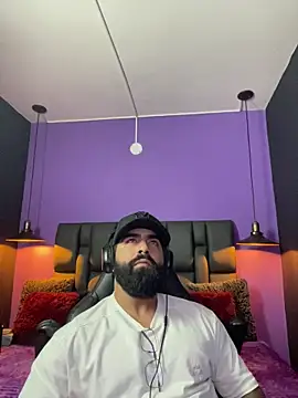 Lyon vach online show from 11/28/25, 12:22