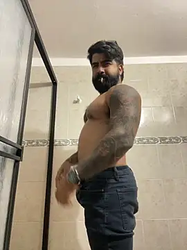 Lyon vach online show from 10/21/25, 01:10