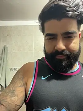 Lyon vach online show from 11/22/25, 10:30