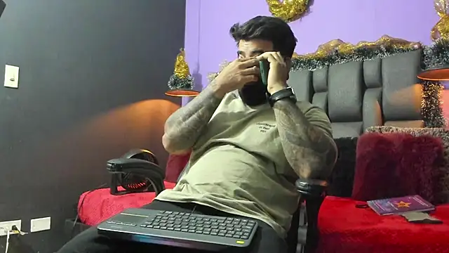 Lyon vach online show from 12/20/25, 09:39