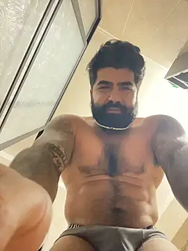 Lyon vach online show from 10/23/25, 02:27