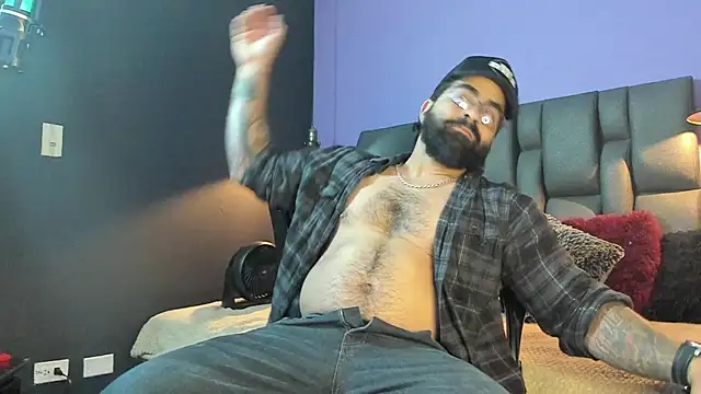 Lyon vach online show from 10/23/25, 01:48