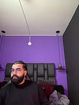 Lyon vach online show from 11/18/25, 10:45