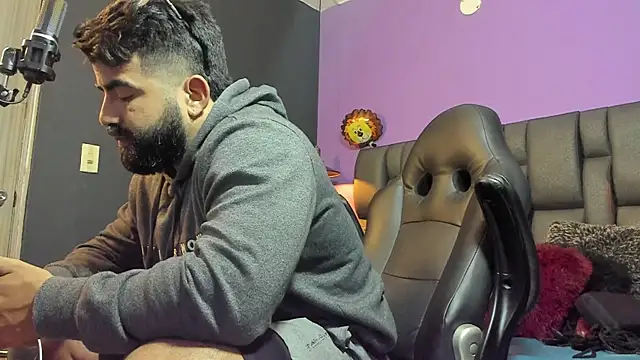 Lyon vach online show from 02/18/26, 02:20