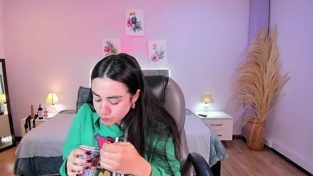 Icysweetcam online show from 04/17/26, 12:19