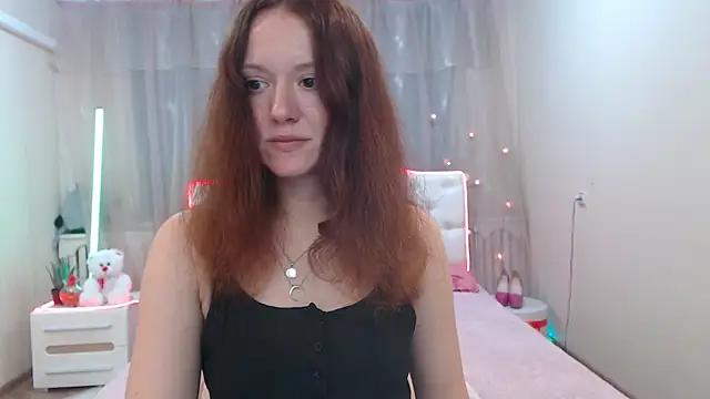 Snapshot of BarbaraStily chatting on 11/09/25, 09:57 BarbaraStily online show from 11/09/25, 09:57