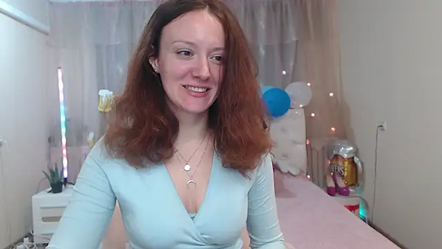 Snapshot of BarbaraStily chatting on 10/03/25, 07:32 BarbaraStily online show from 10/03/25, 07:32