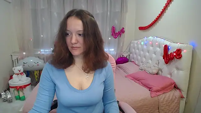 Snapshot of BarbaraStily chatting on 03/13/25, 08:37 BarbaraStily online show from 03/13/25, 08:37