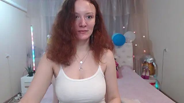 Snapshot of BarbaraStily chatting on 10/05/25, 07:10 BarbaraStily online show from 10/05/25, 07:10