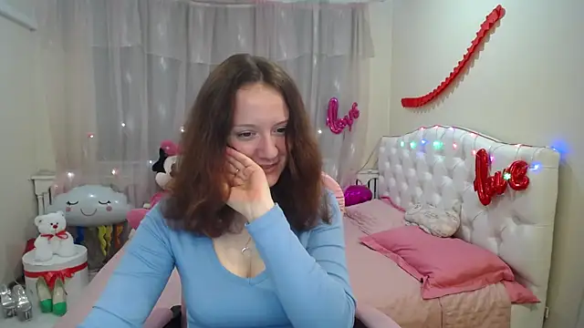 Snapshot of BarbaraStily chatting on 03/13/25, 02:44 BarbaraStily online show from 03/13/25, 02:44