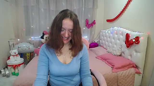 Snapshot of BarbaraStily chatting on 03/13/25, 11:41 BarbaraStily online show from 03/13/25, 11:41