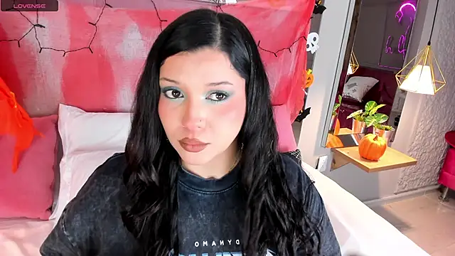 ArticaBelle online show from 10/30/25, 04:44