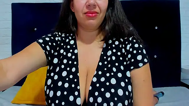 Catherine tabarezx online show from 02/16/25, 11:49