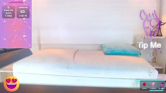 Snapshot of Molly_Spears chatting on 03/04/25, 12:01 Molly Spears online show from 03/04/25, 12:01