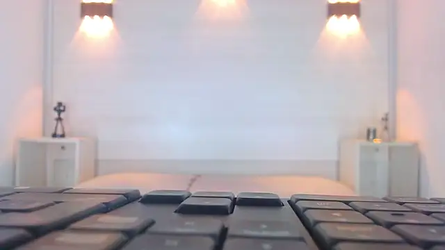 Snapshot of Molly_Spears chatting on 03/17/25, 01:08 Molly Spears online show from 03/17/25, 01:08