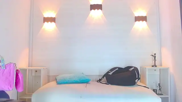 Snapshot of Molly_Spears chatting on 02/18/25, 11:55 Molly Spears online show from 02/18/25, 11:55