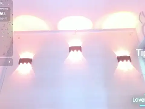 Snapshot of Molly_Spears chatting on 02/20/25, 02:46 Molly Spears online show from 02/20/25, 02:46