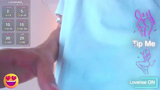 Snapshot of Molly_Spears chatting on 02/26/25, 02:38 Molly Spears online show from 02/26/25, 02:38