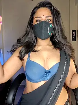 Black-Pearll online show from 02/18/26, 06:44