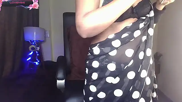 Black-Pearll online show from 01/12/26, 03:35