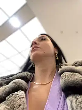 Snapshot of Roxana-Sexy chatting on 12/12/24, 09:30 Roxana-Sexy online show from 12/12/24, 09:30