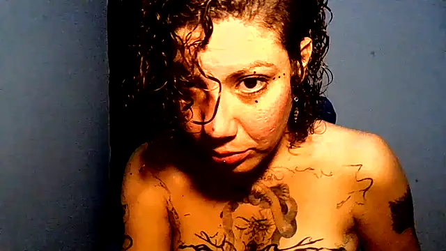 Submersidollx online show from 04/22/26, 08:59