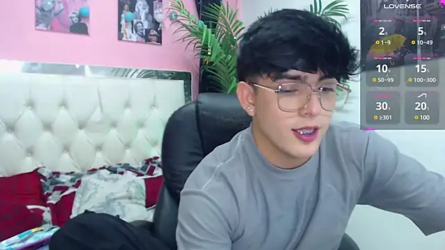 nolan twink1 online show from 03/22/25, 06:47