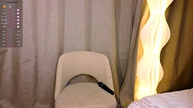 dorafisher01 online show from 11/07/25, 02:21