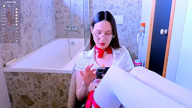 dorafisher01 online show from 10/19/25, 09:34