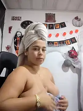 LaurenWelly  online show from 11/03/25, 09:18