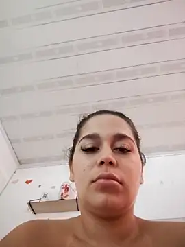 LaurenWelly  online show from 12/21/25, 03:14