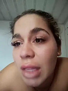 LaurenWelly  online show from 11/15/25, 07:18