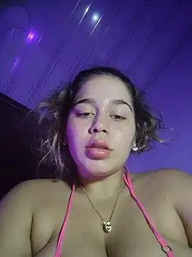 Snapshot of LaurenWelly_ chatting on 05/16/26, 10:36 LaurenWelly online show from 05/16/26, 10:36