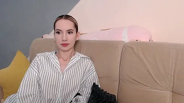 AmbrielHailey online show from 10/26/25, 01:22