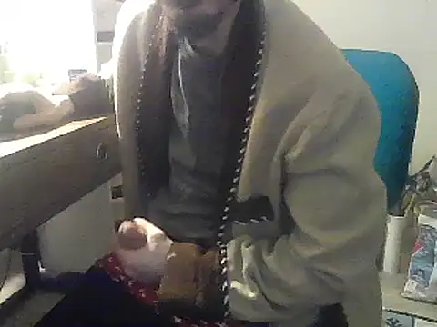 Snapshot of kallaviz chatting on 01/06/26, 10:14 kallaviz online show from 01/06/26, 10:14