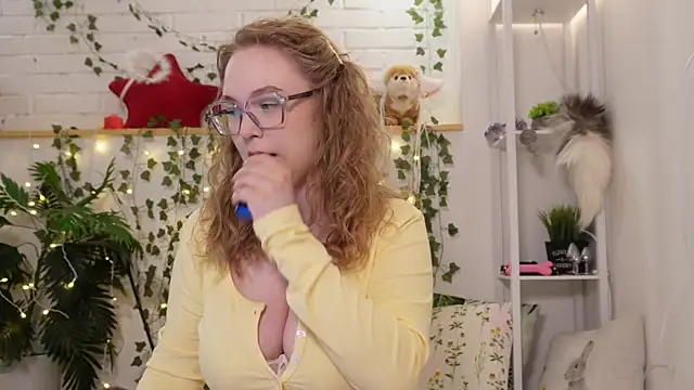 MonicaAsis online show from 09/11/25, 06:08