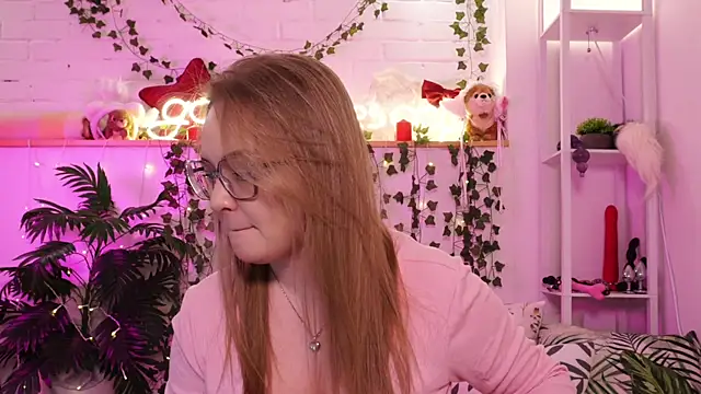 MonicaAsis online show from 04/15/26, 06:12