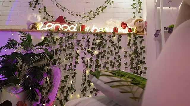 MonicaAsis online show from 01/31/26, 07:12