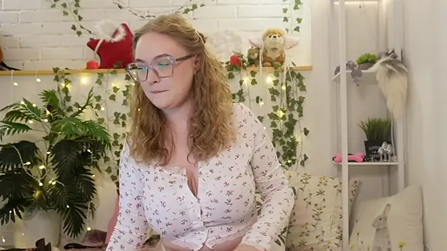 MonicaAsis online show from 09/20/25, 08:25